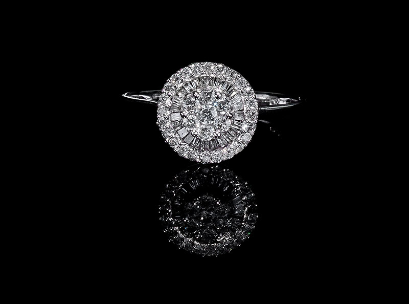 Anello Solitario White Diamonds Baguette